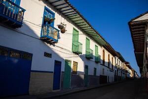 magnifique des rues à le historique centre ville de le patrimoine ville de salamine situé à le caldas département dans Colombie. photo