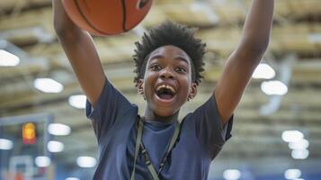 ai généré une adolescent garçon de Nord Amérique, avec un excité expression et une basket-ball, est célébrer une gagnant coup dans une école dans Chicago, Etats-Unis photo