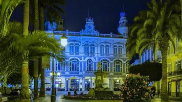 Ancien bâtiment de style moderniste dans la ville de Las Palmas photo