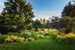 beau jardin de devant photo