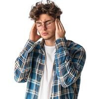 Jeune homme avec mal de crâne portant des lunettes et plaid chemise photo