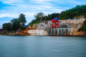 nam ngomme barrage, Laos. électricité génération source. photo