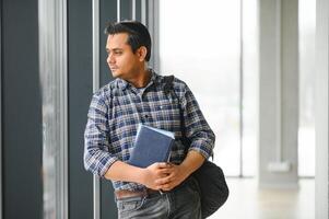 Indien Masculin étudiant à le Université photo