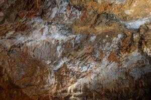 intérieur de le grottes de borgo verizzi photo