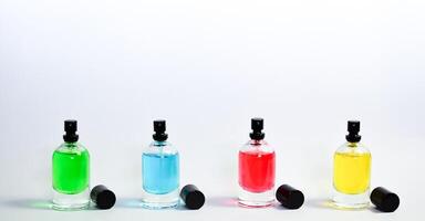 multicolore bouteille parfum ensemble photo