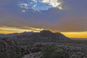 panoramique image de damaraland dans Namibie pendant le coucher du soleil photo