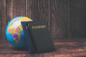 passeport préparez-vous à voyager ou à faire des affaires à l'étranger dans le monde entier photo