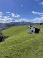 paysage sur le pèlerinage route camino del Norte dans nord Espagne photo