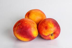 mûr sucré juteux Frais rouge nectarines photo