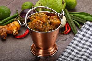 Indien traditionnel cuisine aloo murmurer photo