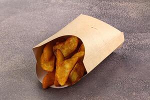 frit rustique d'or Patate tas photo