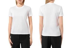 aux femmes T-shirt sur une modèle sur une blanc Contexte isolé photo