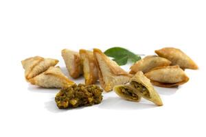 samoussa, kebbeh, boulgour, poulet, printemps rouleau, tartes, grain de raisin photo