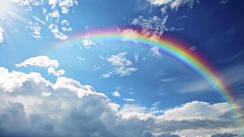 une arc en ciel cambrure à travers le ciel, symbolisant espérer et joie sur Pâques journée. bleu ciels avec blanc des nuages dans le Contexte. photo