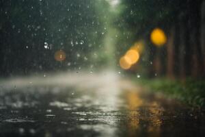 gouttes de pluie sur une rue dans le ville à nuit photo