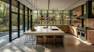 expansif moderne cuisine avec panoramique forêt vue et élégant bois ameublement photo