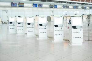 Vide La publicité panneau d'affichage à aéroport photo