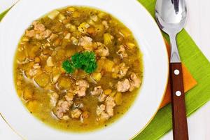 soupe de lentilles avec viande hachée, céleri-rave, potiron, oignon photo