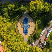 vue de le Fontaine de le la tour de le ville salle dans le ville de subotica photo