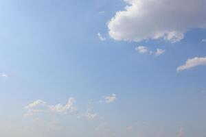 bleu ciel avec des nuages, ciel arrière-plan, bleu ciel blanc des nuages, des nuages Contexte photo