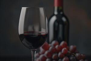 rouge du vin et les raisins dans le Contexte photo