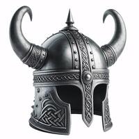 une viking casque avec deux cornes, fabriqué de métal avec une celtique nœud conception autour le bas photo