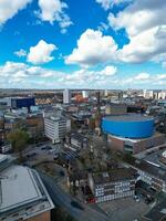 aérien vue de bâtiments à ville centre et centre ville de couvent ville de Angleterre uni Royaume. Mars 30e, 2024 photo