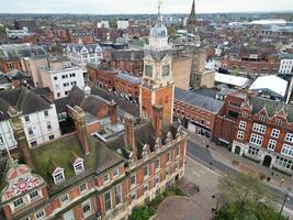 aérien vue de bâtiments à central Leicester ville de Angleterre uni Royaume. avril 4ème, 2024 photo