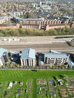 haute angle vue de central chemin de fer station de Oxford ville, Angleterre Royaume-Uni. Mars 23, 2024 photo