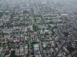 magnifique Résidentiel zones dans lahore avec drone sur novembre 18 ans, 2023 photo