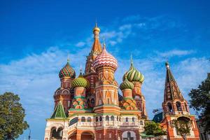 Cathédrale du basilic sur la place rouge à moscou photo