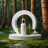une élégant un d de une blanc modèle podium maquette de une Naturel biologique cosmétique des produits. photo