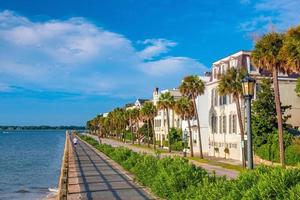 parc de batteries dans le quartier historique du front de mer de charleston photo