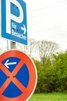 circulation panneaux dans Allemagne, parking et parking interdire photo