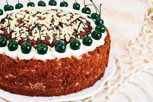 gâteau schwarzwald, chantilly, chocolat noir et blanc, déco photo