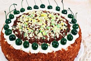 gâteau schwarzwald, chantilly, chocolat noir et blanc, déco photo