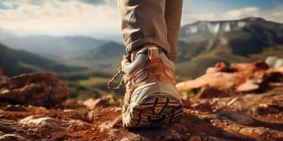 du voyageur pieds sur le rochers photo