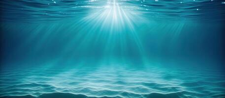 des rayons de le Soleil sous-marin surface bannière photo