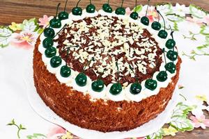 gâteau schwarzwald, chantilly, chocolat noir et blanc, déco photo