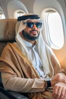 arabe homme d'affaire dans une privé jet photo