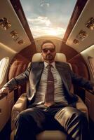 arabe homme d'affaire dans une privé jet photo