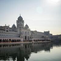 vue de détails de architecture à l'intérieur d'or temple - harmandir sahib dans Amritsar, Pendjab, Inde, célèbre Indien sikh repère, d'or temple, le principale sanctuaire de sikhs dans Amritsar, Inde photo