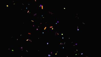 les confettis arc-en-ciel colorés scintillent la texture abstraite se superpose à des particules dorées scintillantes sur le noir. photo