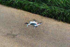 drone dans vol à faire incroyable vidéos et photographies vu de le ciel photo