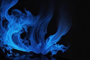 bleu flammes sur une noir Contexte photo