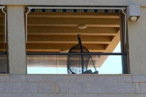 balcon, fermer, comme un architectural détail pendant logement construction dans Israël photo