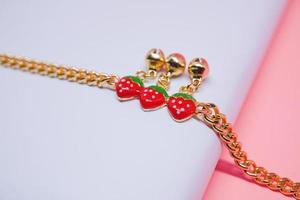 bracelet fille motif fraise photo