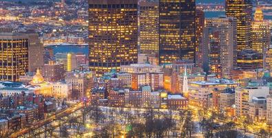 vue aérienne de la ville de boston et du parc commun de boston dans le massachusetts, usa en hiver photo
