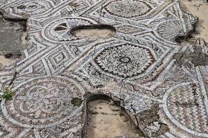 1 céramique marbre mosaïque. béton des produits couvert avec petit céramique carrelage photo