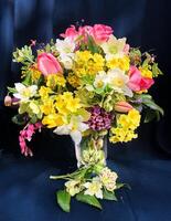 romantique bouquet de le jardin fleurs photo